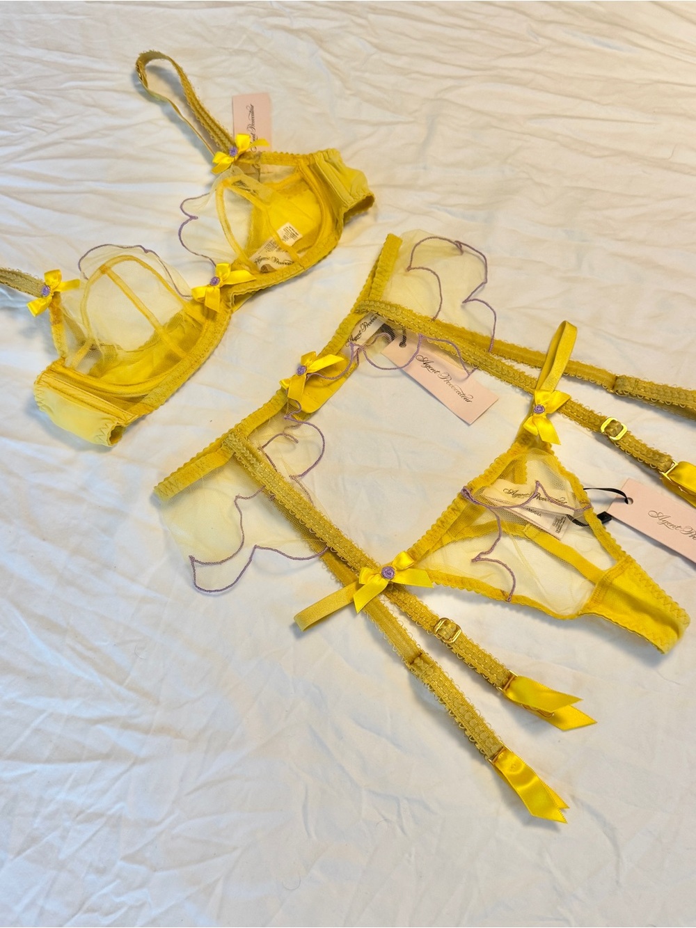 Agent Provocateur Yellow Sheer Embroidered Bra & Garter Set - Picture 2 of 9